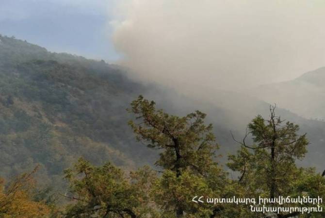 Les forêts de Jermuk dans la région de Vayots Dzor brûlent sous le feu de l&rsquo;ennemi azéri