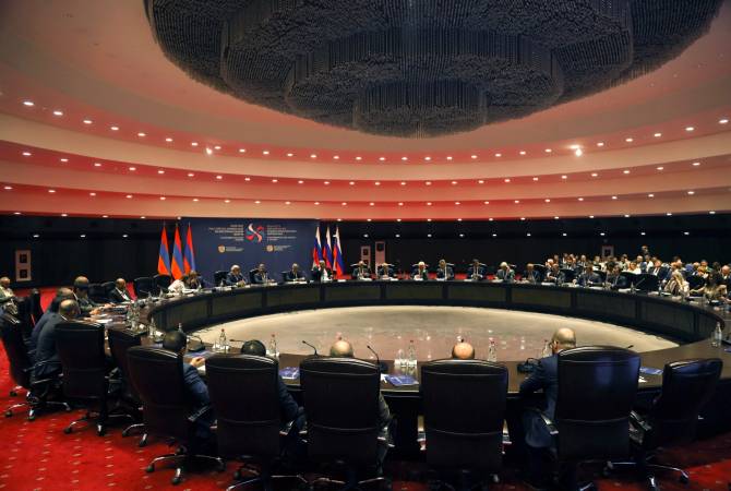 Le Forum interrégional arméno-russe s&rsquo;est tenu à Erevan sous la direction des vice-premiers ministres d&rsquo;Arménie et de Russie