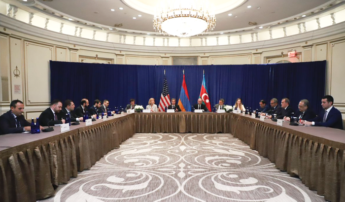 Blinken réunit les ministres des Affaires étrangères arménien et azerbaïdjanais