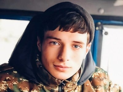Shavarsh Margaryan (20 ans) au visage d’ange, faisait également partie des 32 soldats Arméniens transférés par Bakou à l’Arménie