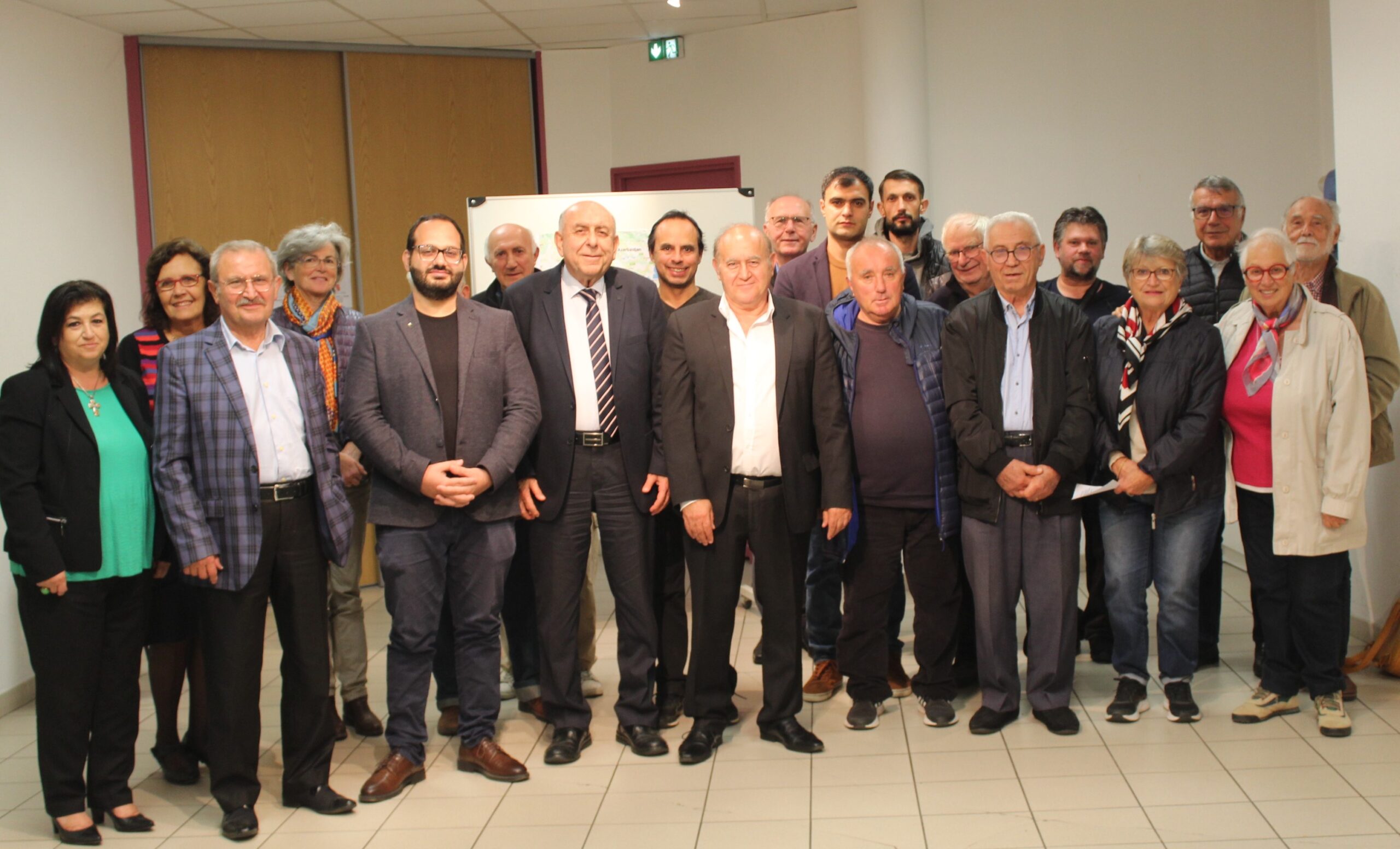 La soirée débat d’« Arménia » riche de témoignages sur l’histoire de nos familles depuis le génocide arménien et la situation en Arménie