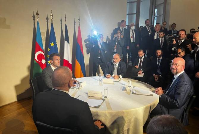 Début de la réunion quadrilatérale à Prague entre Nikol Pachinian, Charles Michel, Emmanuel Macron et Ilham Aliev