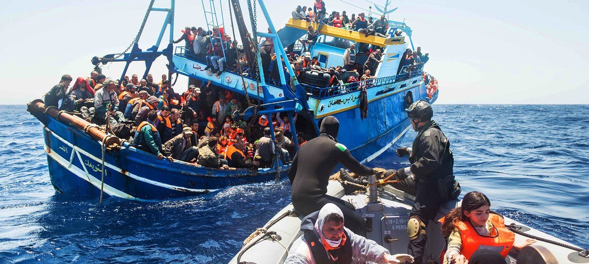 Au moins 29 migrants morts dans deux naufrages, selon un nouveau bilan