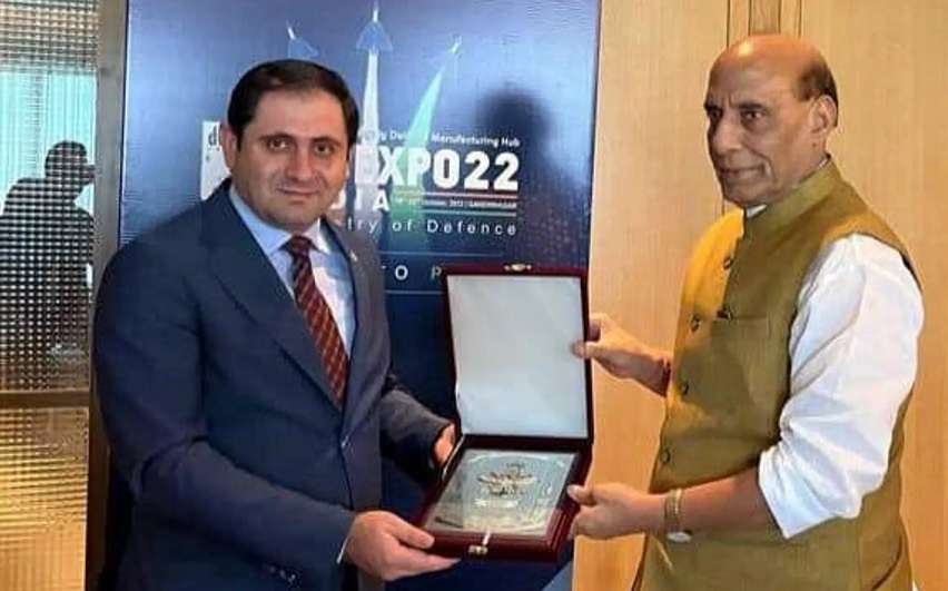 Le ministre arménien de la Défense en visite en Inde