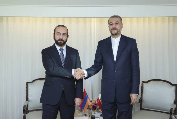 Le ministre iranien des Affaires étrangères se rend en Arménie