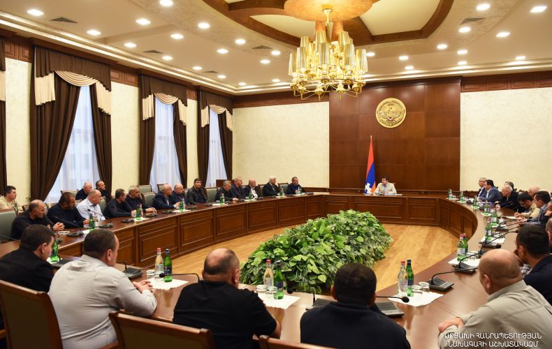 Les autorités du Karabagh restent plus proches de Moscou