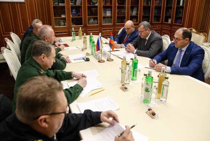 L&rsquo;Arménie et la Russie discutent de la coopération bilatérale en matière de Défense