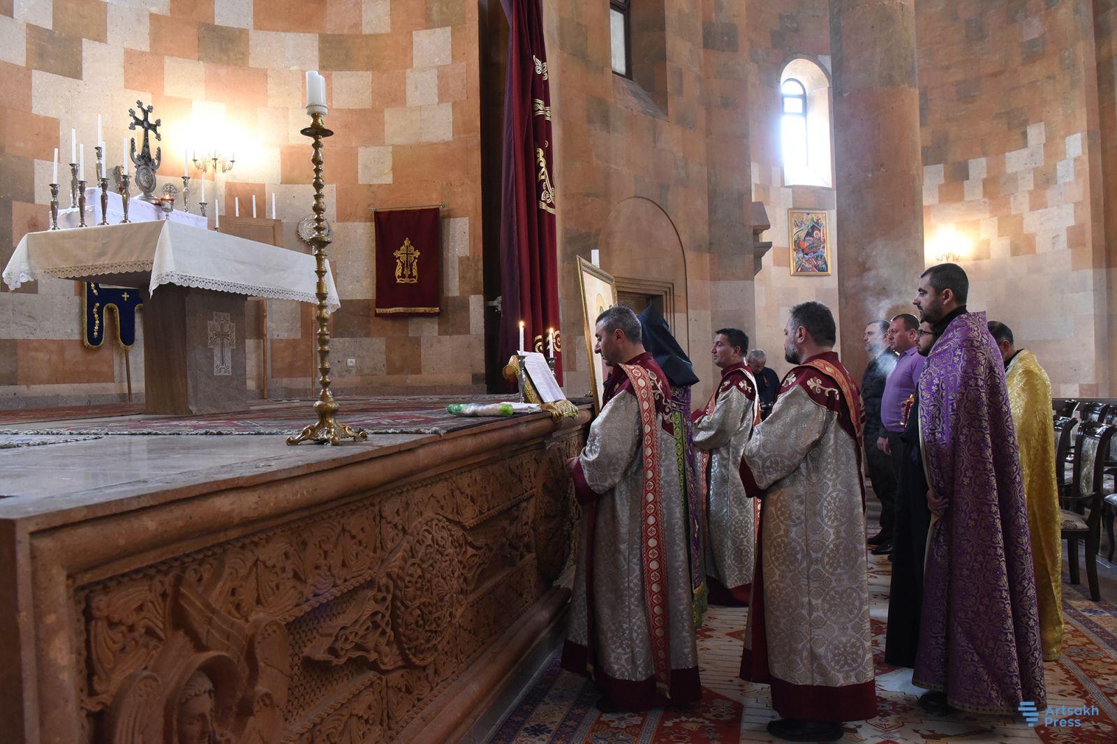 Ordination sacerdotale en Artsakh