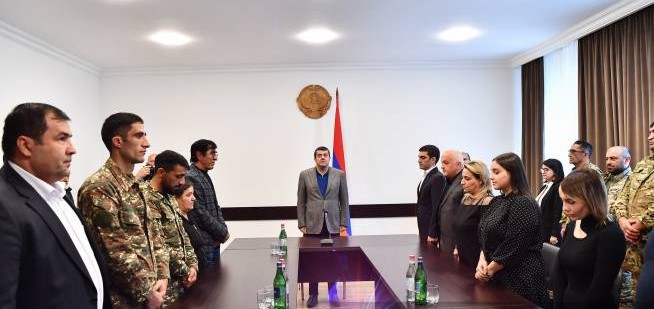 Kyaram Sloyan et Andranik Zohrabyan, morts lors de la guerre des quatre jours, ont reçu à titre posthume le titre de « Héros de l&rsquo;Artsakh »