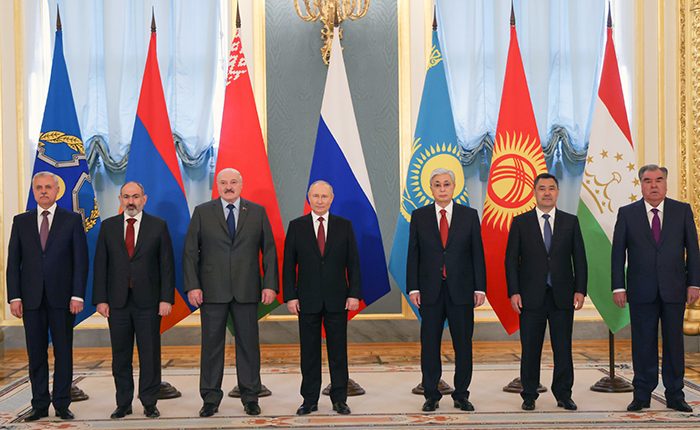 Vladimir Poutine à Erevan