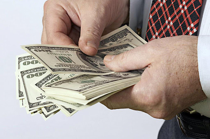 Nouvelles accusations criminelles portées contre le garde du corps en chef de l&rsquo;ex-président et sa femme