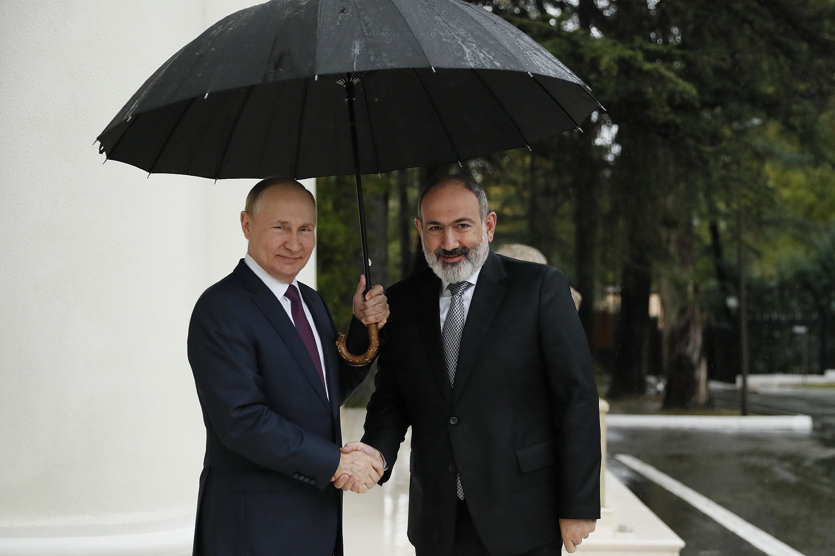 Une rencontre très attendue entre Pachinian et Poutine à Erevan