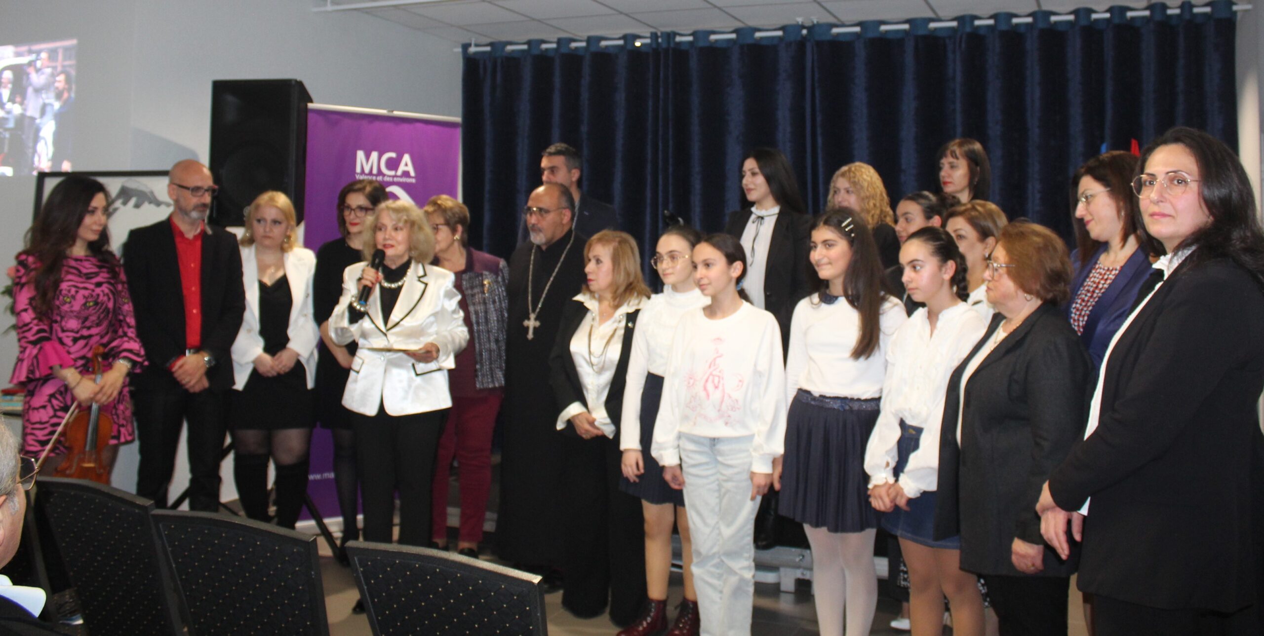 Riche soirée dédiée au poète arménien Hovhannès Chiraz à la MCA de Valence