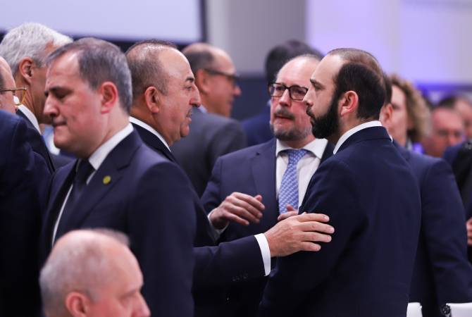 Les nouvelles concernant la réunion tripartite des ministres des Affaires étrangères d&rsquo;Arménie, d&rsquo;Azerbaïdjan et de Turquie sont exagérées affirme Erévan