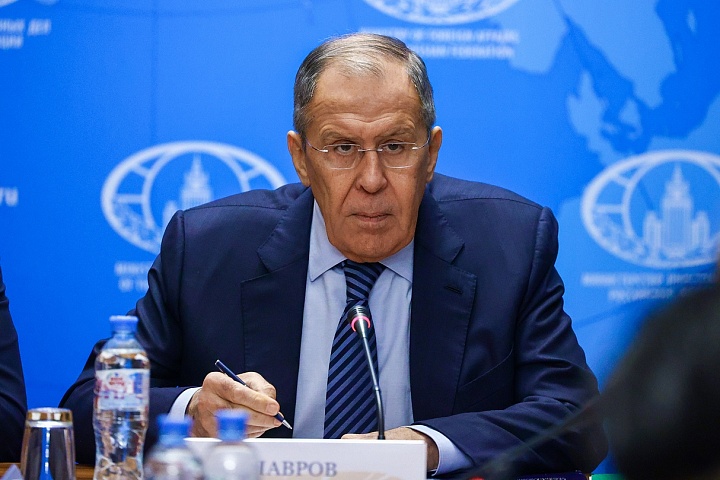 Lavrov réitère ses critiques contre les Occidentaux, accusés de vouloir torpiller les efforts de paix russes au Sud Caucase