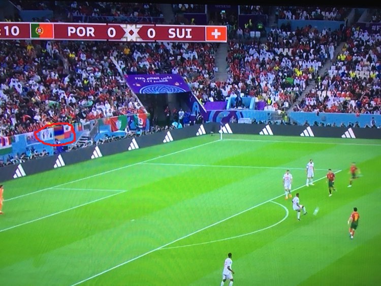 L’Arménie est présente à la Coupe du monde au Qatar par les drapeaux arméniens dans les stades