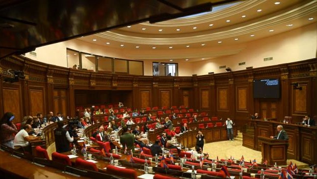 Assemblée nationale d&rsquo;Arménie appelle la Russie à assurer la mise en œuvre de la déclaration tripartite dans la zone de contrôle des casques bleus