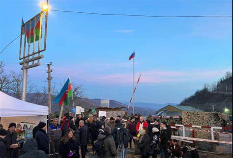 Le commandement des Forces russes de paix en Artsakh poursuit les négociations avec les parties arménienne et azérie sur la stabilisation de la situation affirme Moscou