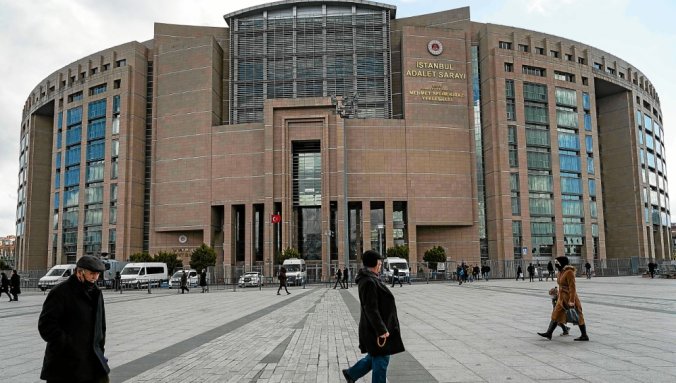 Un tribunal turc acquitte 103 amiraux à la retraite