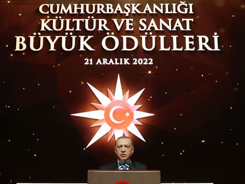 Condamnation du maire d&rsquo;Istanbul: Erdogan accuse les critiques occidentales  d&rsquo;ingérence