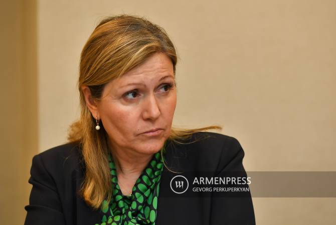 Nous ne comprenons pas les critiques du Président azéri. L&rsquo;interview de la Présidente de l&rsquo;Assemblée nationale de France à Armenpress