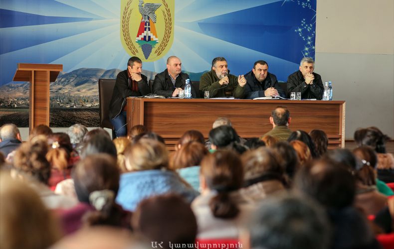 Le ministre d&rsquo;État de l’Artsakh Ruben Vardanyan a rencontré des habitants de plusieurs communes de la région d&rsquo;Askeran