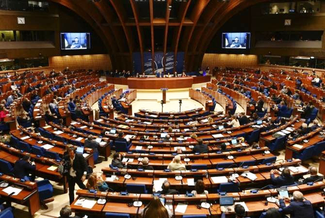 Deux délégués azéris votent la résolution de l’APCE
