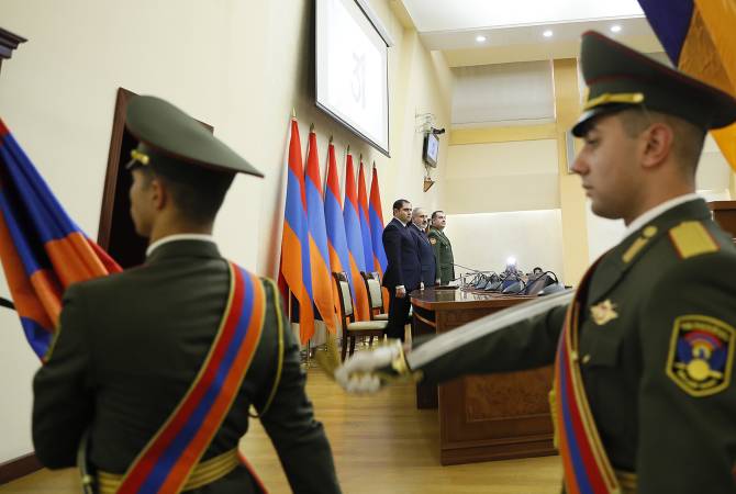 L’Arménie a besoin d&rsquo;une armée forte et professionnelle affirme Nikol Pachinian