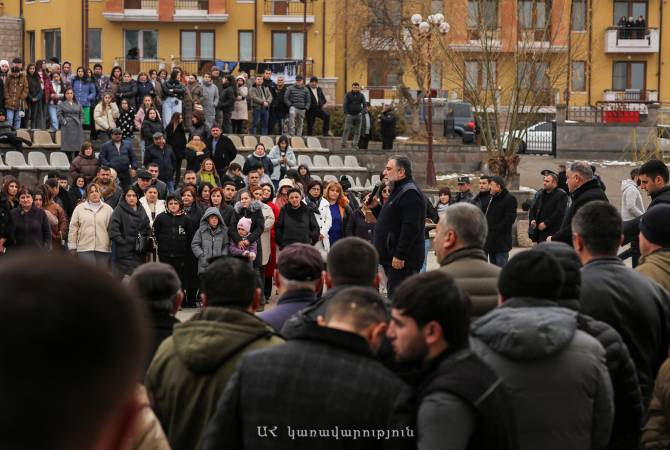 Lors de la rencontre avec le ministre d&rsquo;État d&rsquo;Artsakh, les habitants de Stepanakert ont déclaré qu&rsquo;aucun blocus ne peut briser leur détermination à vivre dans leur pays natal