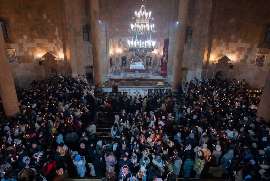 Messe de Noël à Stépanakert