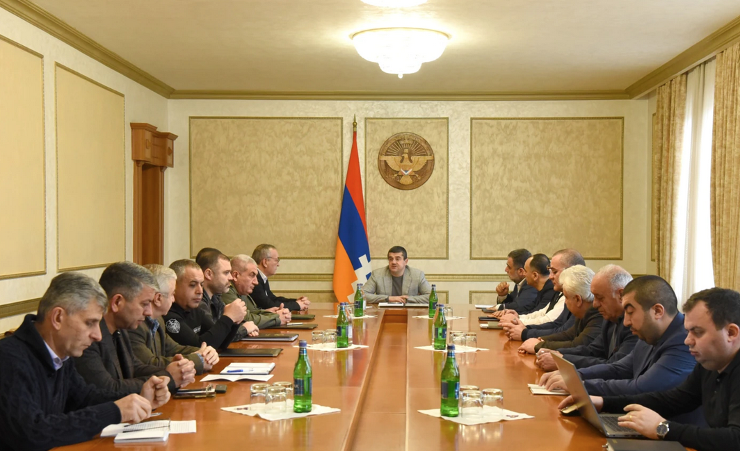 Les dirigeants du Karabakh à nouveau irrités par Pachinian