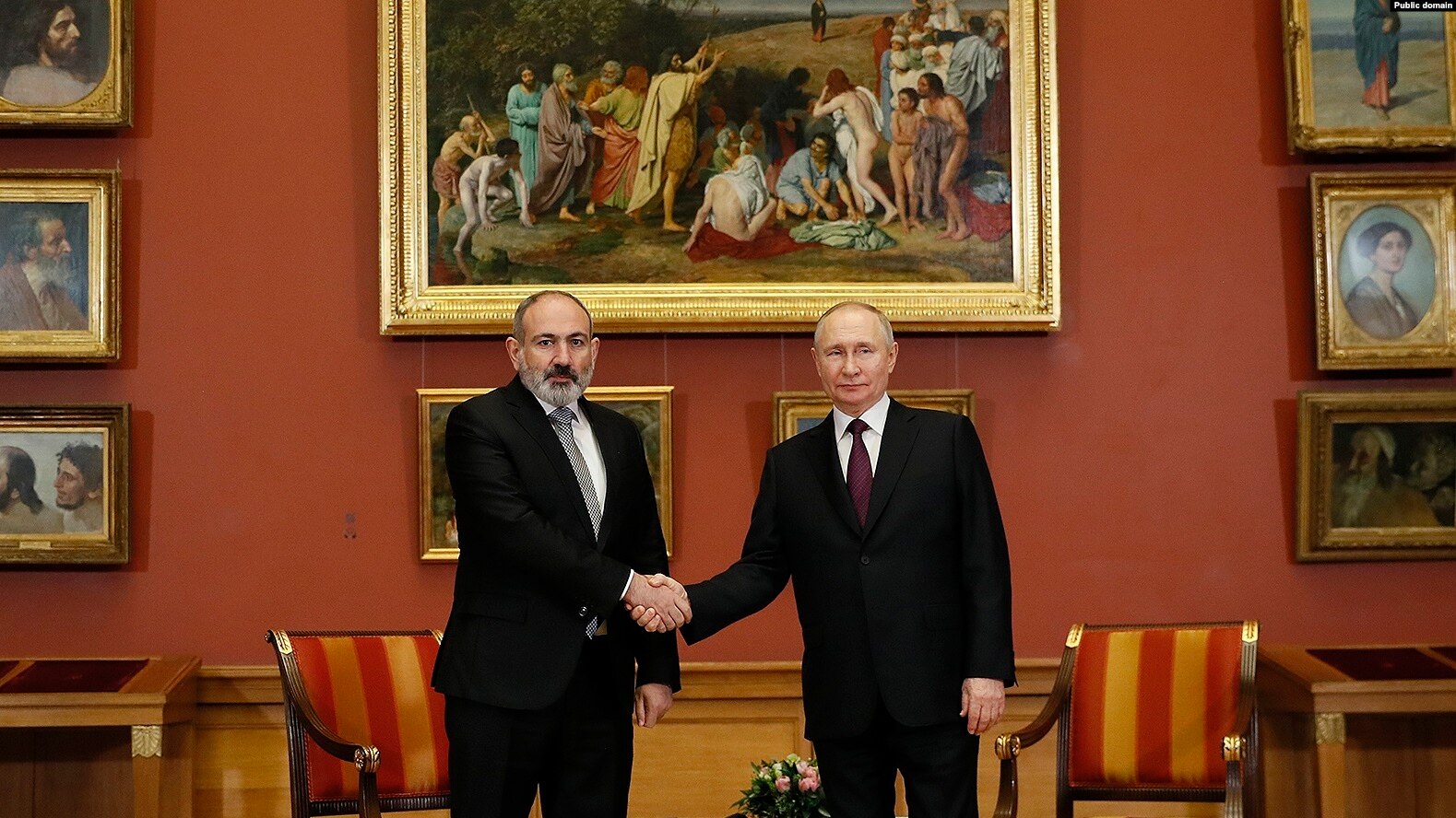 Poutine et Pachinian discutent à nouveau du blocage de la route du Karabakh