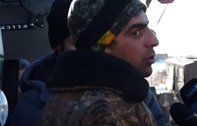 Le commandant de peloton qui a été interrogé après que l&rsquo;incendie de l’abri qui coûta la vie à 15 soldats Arméniens a été libéré du service