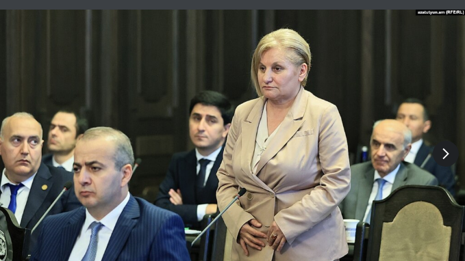 Une nouvelle juge de la Cour constitutionnelle accusée de faute grave