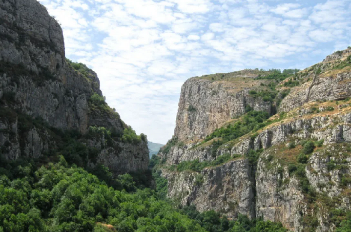 Bakou veut tenir l’Arménie pour responsable de « la destruction massive » de l’environnement du Karabagh