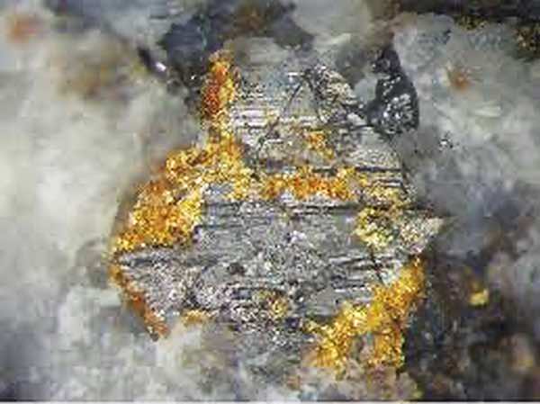 Mine d&rsquo;Or : la Russie court-circuite le Royaume Uni
