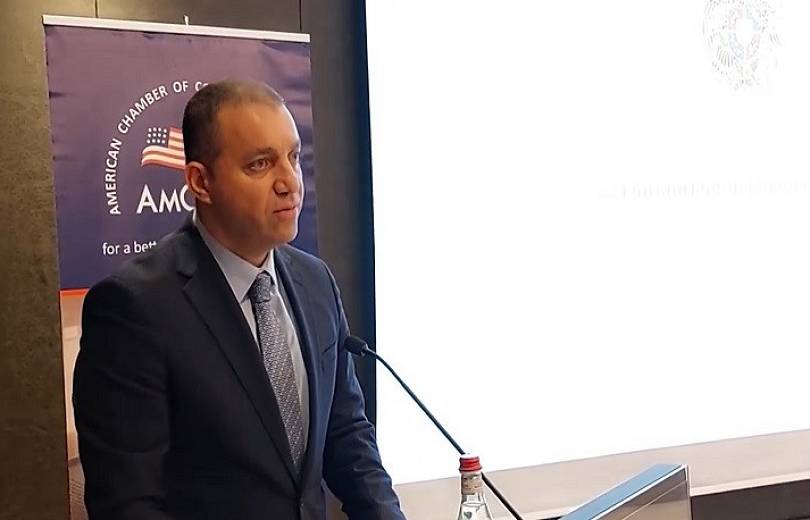 Le PIB de l&rsquo;Arménie a augmenté de 12,6% l’an dernier et le volume des exportations de 77,7%, c&rsquo;est un record absolu affirme Vahan Kerobyan le ministre arménien de l’Economie
