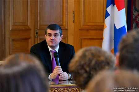 Harutyunyan annonce l&rsquo;ultimatum présenté par Bakou : soit l&rsquo;intégration, soit l&rsquo;escalade