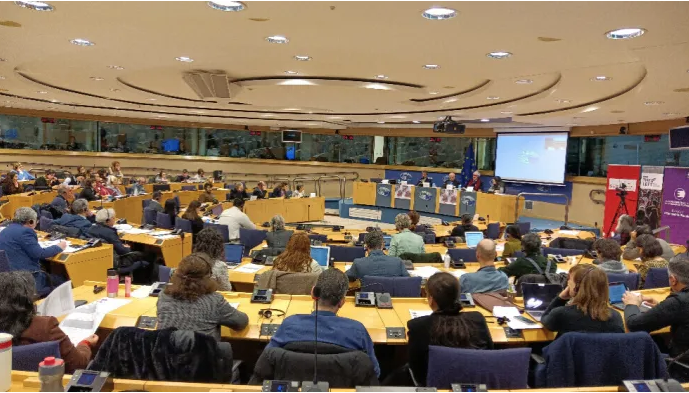 Conférence au parlement européen sur les Kurdes : Appel à une enquête internationale sur l’utilisation d’armes chimiques par la Turquie
