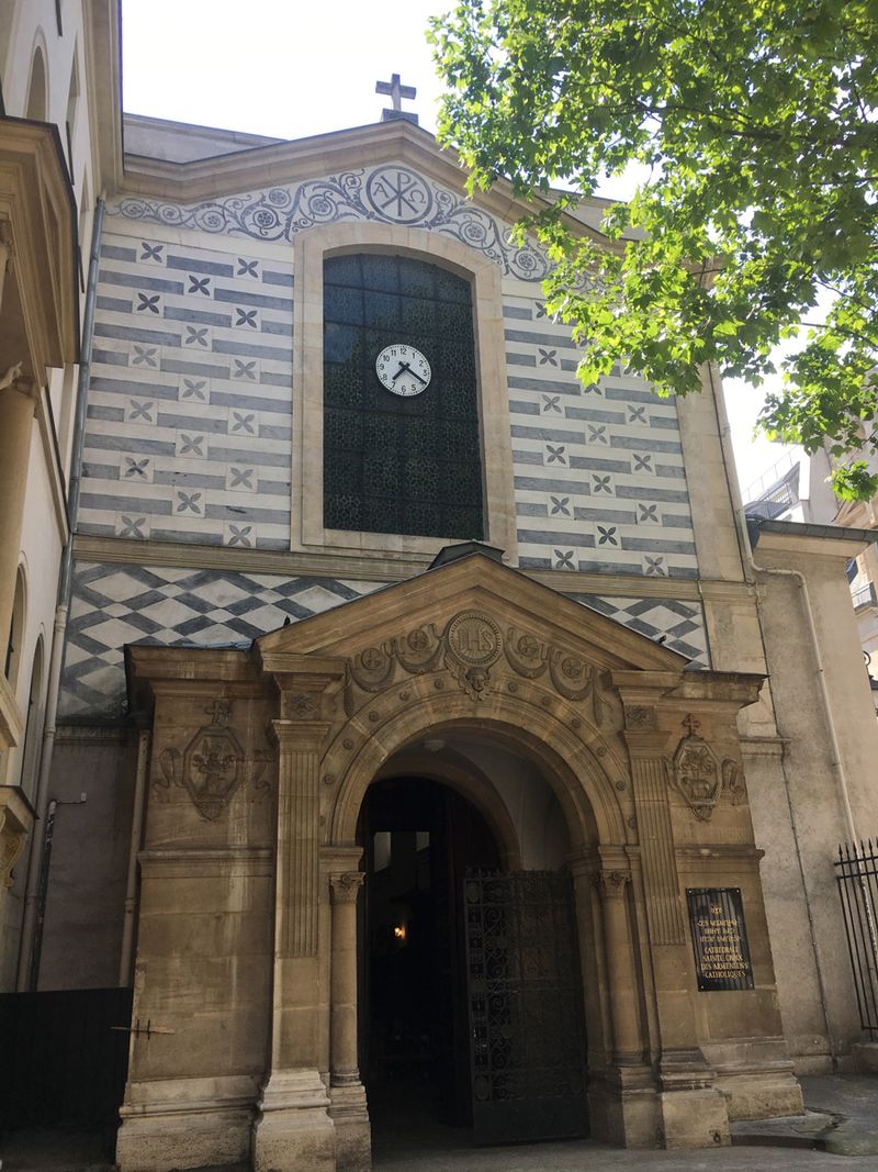 Messe et déjeuner Organisée par l’Association Sainte-Croix des Arméniens Catholiques de France