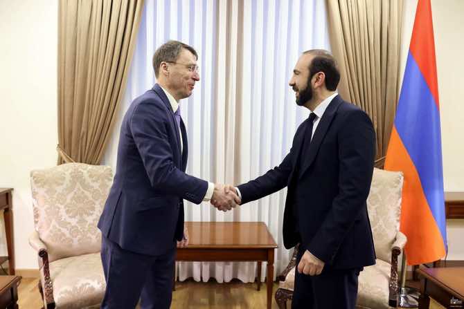 Mirzoyan informe son homologue tchèque sur les provocations de l&rsquo;Azerbaïdjan