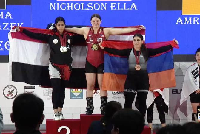 L&rsquo;haltérophile Anna Amroyan (Arménie) est médaillée de bronze du Championnat du monde junior