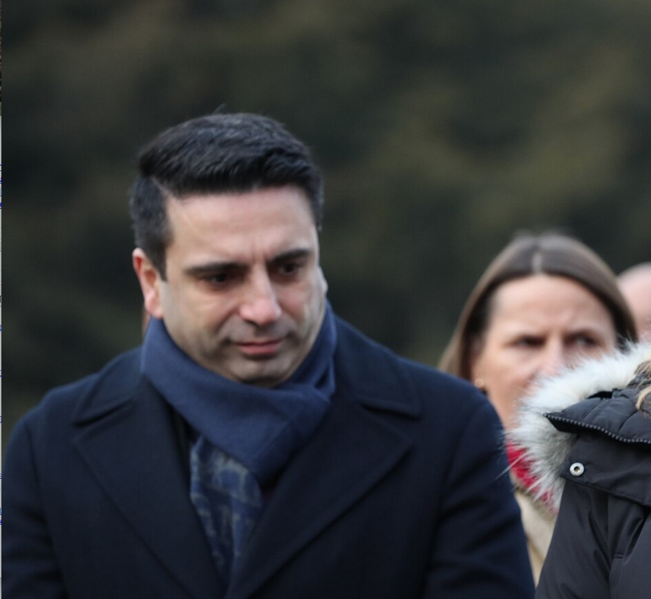 Impliqué dans un nouveau scandale, le président du Parlement arménien Alen Simonian se défend en dénonçant les attaques visant les représentants du pouvoir