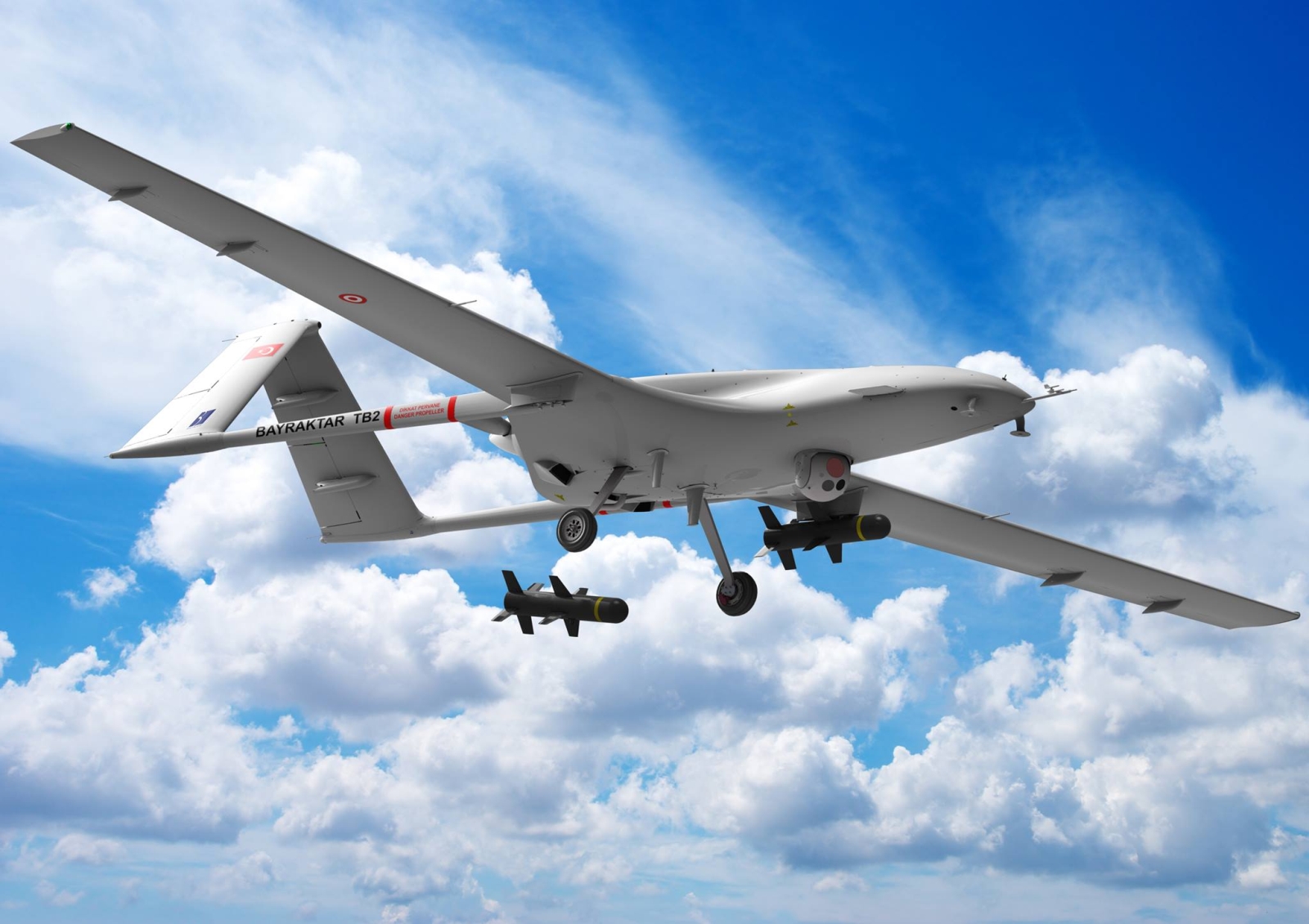 Aliev a reçu Seljuk Bayraktar et a parlé du rôle des drones turcs Bayraktar dans l&rsquo;agression contre l’Artsakh