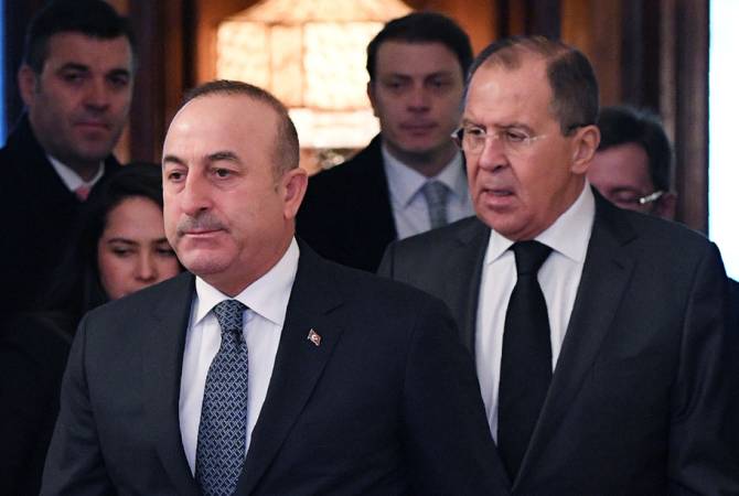 Sergueï Lavrov et Mevlut Cavusoglu discuteront de la reprise des relations entre l&rsquo;Arménie et la Turquie