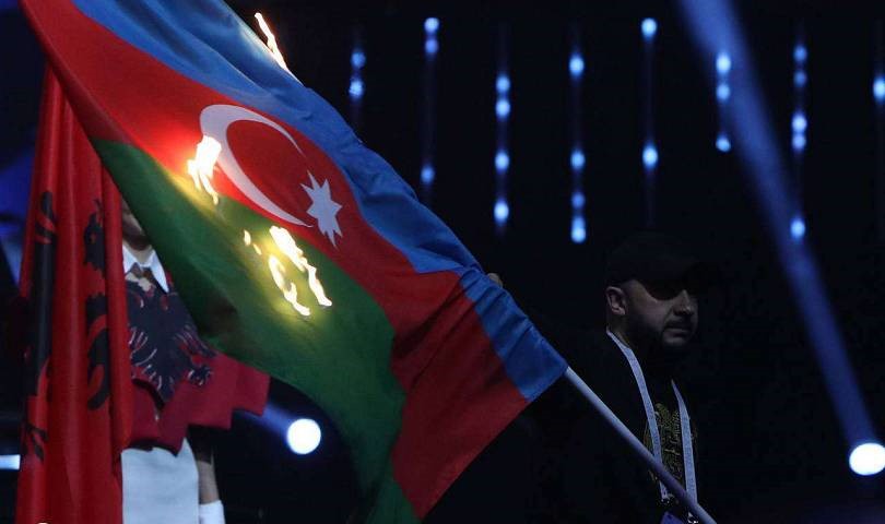 Arrestation d’Aram Nikolyan qui a arraché le drapeau azéri lors de la cérémonie d’ouverture des championnats d’Europe d’haltérophilie