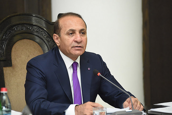 L&rsquo;ancien Premier ministre arménien Hovik Abrahamyan accusé de blanchiment d&rsquo;argent à grande échelle