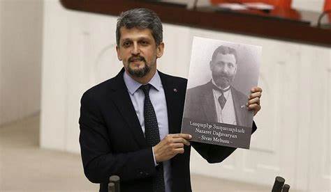 Garo Paylan : J&rsquo;ai porté mon identité arménienne avec honneur pendant 8 ans dans le Parlement de Turquie
