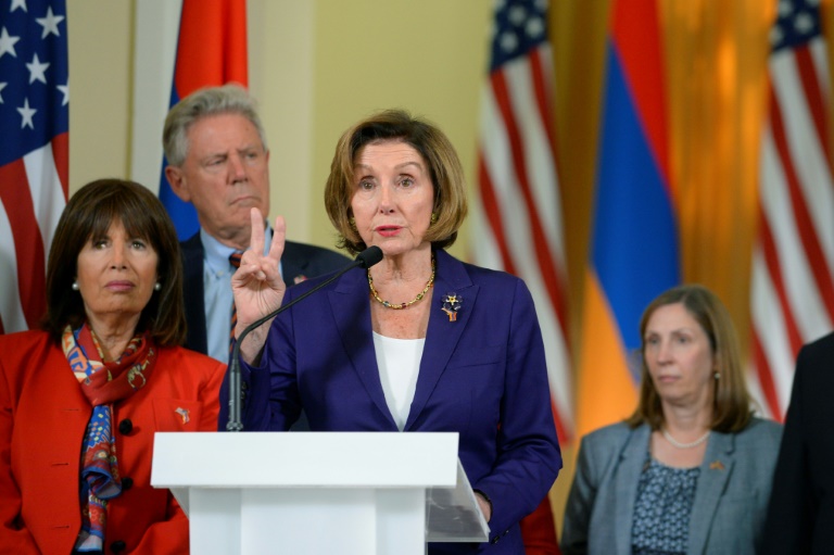 Nancy Pelosi voit le règlement final du conflit du Haut-Karabakh exclusivement par des négociations
