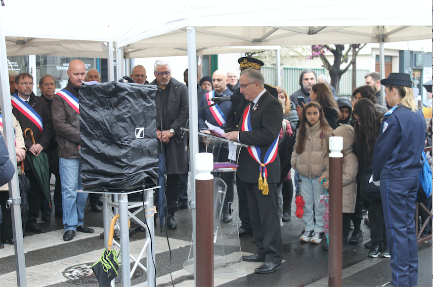 Arnouville se souvient autour de son maire Pascal Doll